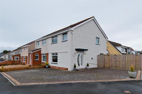 3 bedroom semi-detached house for sale, Ringwell Gardens, Stonehouse