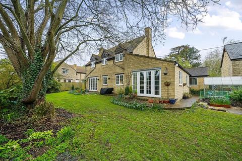 4 bedroom detached house for sale, Fewcott,  Oxfordshire,  OX27
