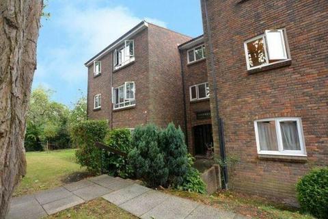 2 bedroom flat for sale, The Avenue,  Hatch End,  HA5