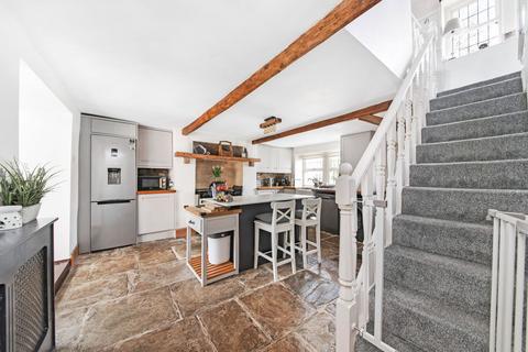 46 Bilham Road, Clayton West, Huddersfield, HD8 9PA