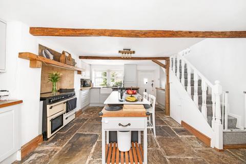 46 Bilham Road, Clayton West, Huddersfield, HD8 9PA