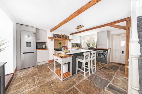 46 Bilham Road, Clayton West, Huddersfield, HD8 9PA