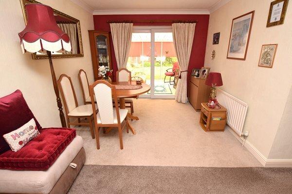 Open plan lounge &amp; dining room