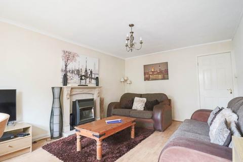 2 bedroom flat for sale, Albert Court - Vacant & Ready To Move In