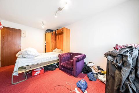 1 bedroom flat for sale, Slough,  Berkshire,  SL1