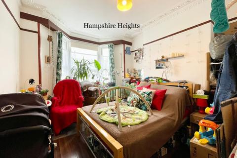 14b Townsend Road, London, N15 4NT