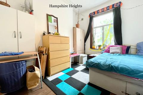 14b Townsend Road, London, N15 4NT