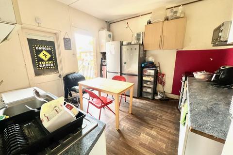 112 Upper Road, London, E13 0EX