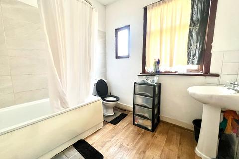 112 Upper Road, London, E13 0EX