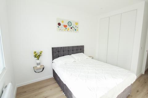 1 bedroom flat to rent, Whitechapel High Street, London, E1