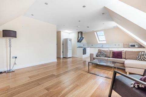 2 bedroom flat for sale, Castlebar Park, Ealing