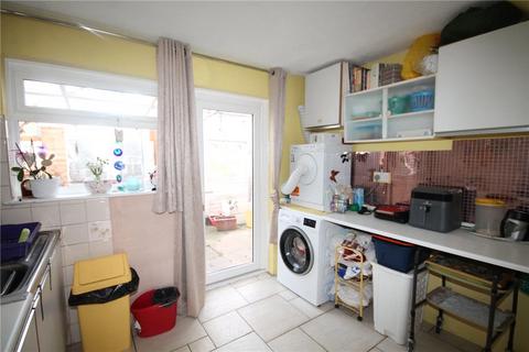 28 Long Walk, Epsom, KT18 5TW