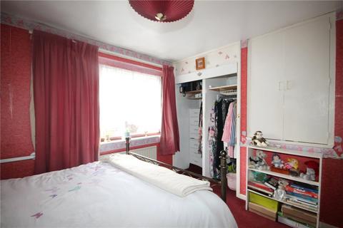 28 Long Walk, Epsom, KT18 5TW