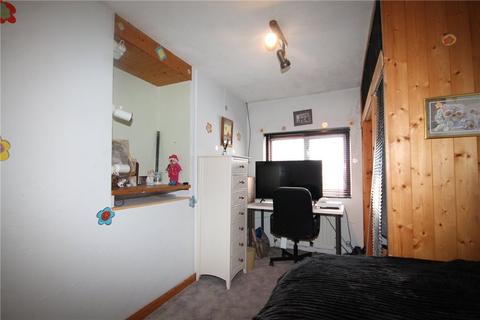 28 Long Walk, Epsom, KT18 5TW
