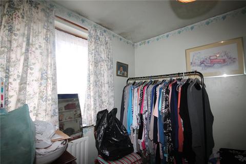 28 Long Walk, Epsom, KT18 5TW