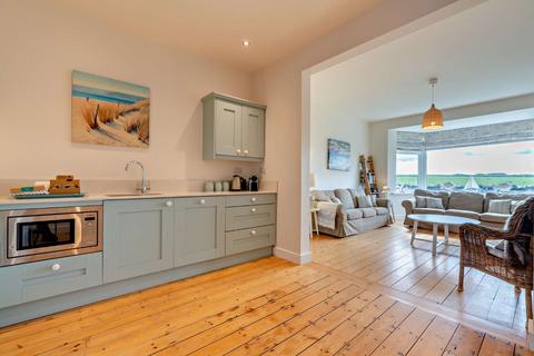 15 Links Road, Bamburgh, NE69 7AX