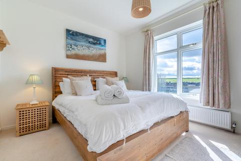 15 Links Road, Bamburgh, NE69 7AX