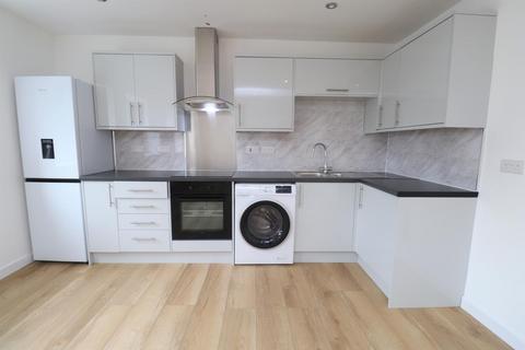 1 bedroom flat to rent, Lower Town Street, Bramley, West Yorkshire, LS13