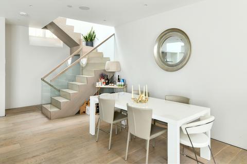 4 bedroom mews for sale, Roland Way, London SW7