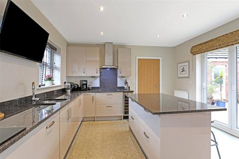 4 bedroom detached house for sale, Scholars Chase, Wrenthorpe, Wakefield, WF2