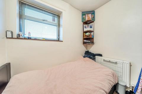 24 Parry Green South, Slough, SL3 8NN