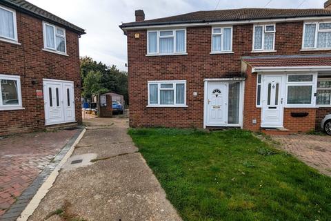 3 bedroom semi-detached house for sale, Marvell Avenue, Hayes, Greater London, UB4