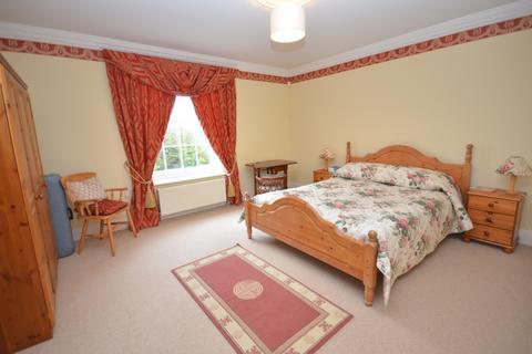 3 bedroom terraced house for sale, Throgmorton Hall, Portway, Old Sarum, Salisbury, SP4