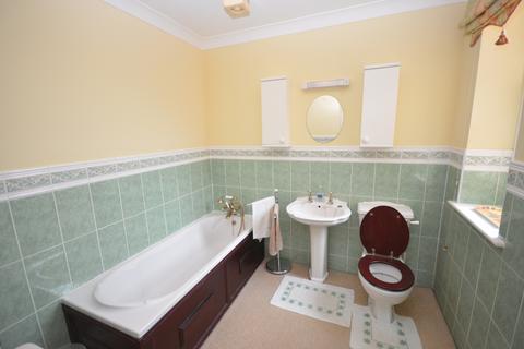 5 Throgmorton Hall, Old Sarum, Salisbury, SP4 6BQ