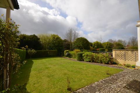 5 Throgmorton Hall, Old Sarum, Salisbury, SP4 6BQ