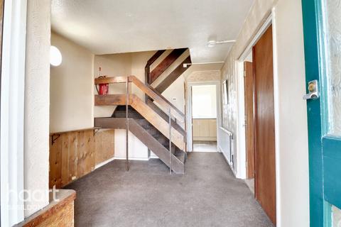 3 bedroom terraced house for sale, Alcotes, Basildon