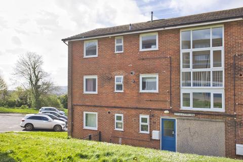 Dover - 2 bedroom flat for sale
