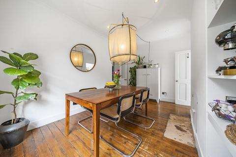 94a Stapleton Road, London, SW17 8AX