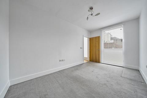 1 bedroom apartment to rent, St. Peters Road Croydon CR0