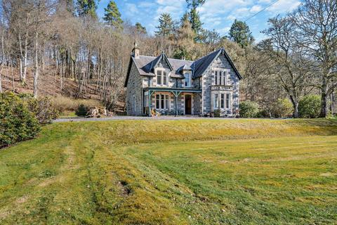 Pitlochry - 5 bedroom detached house for sale