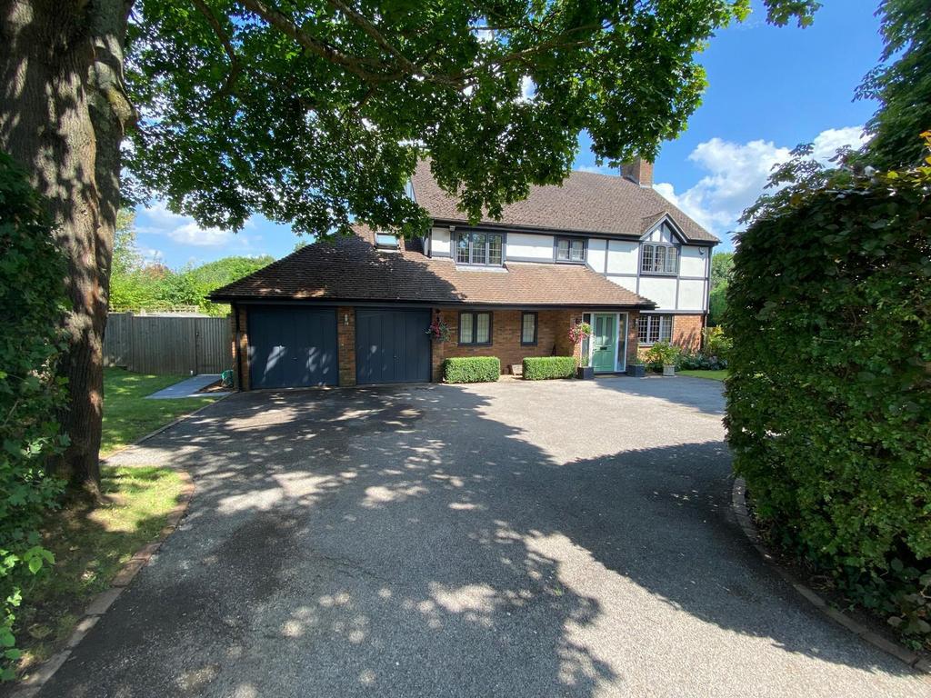 Northfield Avenue, Lower Shiplake... 5 bed detached house for sale £1,750,000