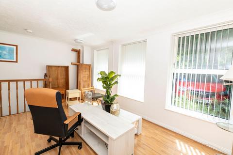 undefined, 2 Bedroom Maisonette on Surrey Road