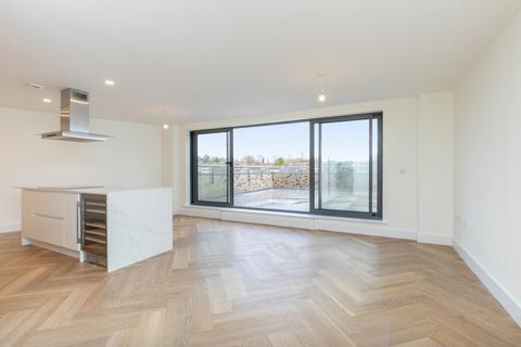 2 bedroom penthouse for sale, Oliver House, Blakes Walk, Lewes, East Sussex, BN7 2FU, BN7