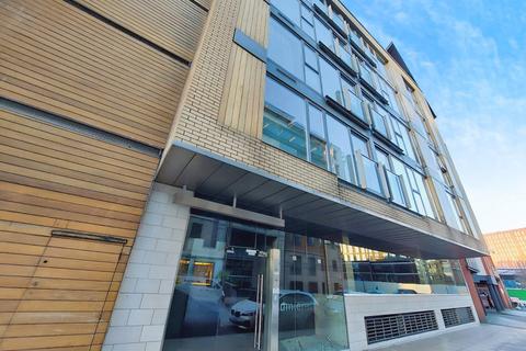 2 bedroom flat to rent, Lumiere Building, 38 City Road East, Southern Gateway, Manchester, M15