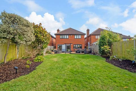 4 bedroom detached house for sale, Swallow Street, Iver Heath, SL0