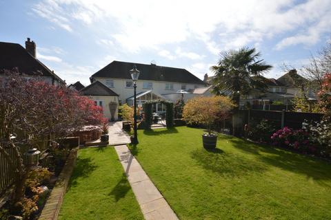 30 Alder Road, Folkestone, CT19 5DA