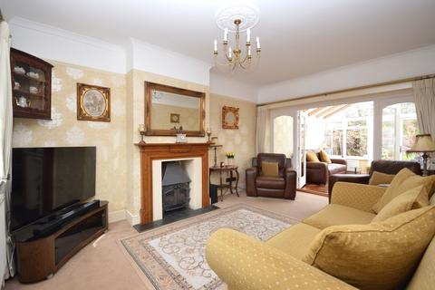 30 Alder Road, Folkestone, CT19 5DA