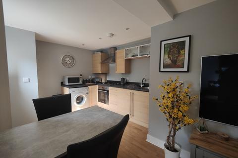 2 bedroom flat to rent, Woodlands Village, Wakefield, West Yorkshire, WF1