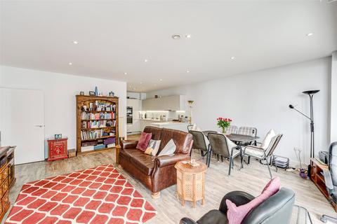 2 bedroom flat for sale, Brighton Road, Worthing, West Sussex, BN11