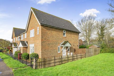 3 bedroom end of terrace house for sale, Meadowside Walk, Tangmere, PO20