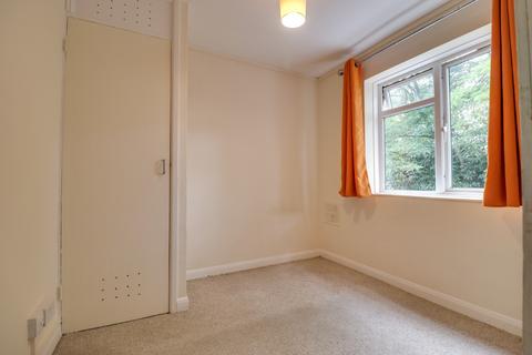 1 bedroom flat for sale, St Annes Road, Woolston