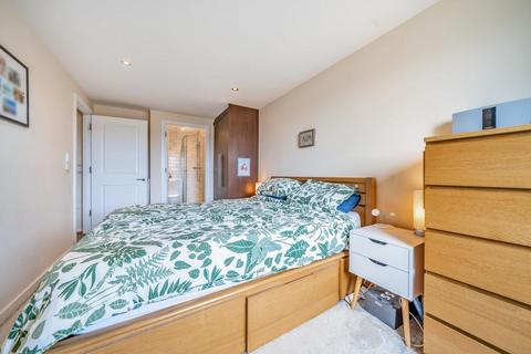2 bedroom flat for sale, Durnsford Road, Wimbledon