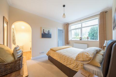 2 bedroom bungalow for sale, Glen Road, Swanwick, Hampshire, SO31