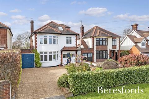 4 bedroom detached house for sale, Chelmsford Road, Shenfield, CM15