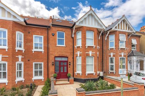 Hale Grove Gardens, London, NW7