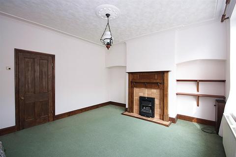 2 bedroom terraced house to rent, Rose Avenue, Horsforth, Leeds, West Yorkshire, LS18